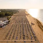 Enjoy The Comfort Near The Beach-beahost アパート