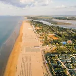 Enjoy The Comfort Near The Beach-beahost ビビオーネ