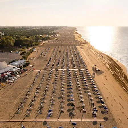 Enjoy The Comfort Near The Beach-beahost Lägenhet